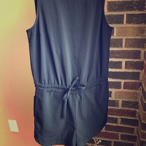 Athleta shorts romper sz XS